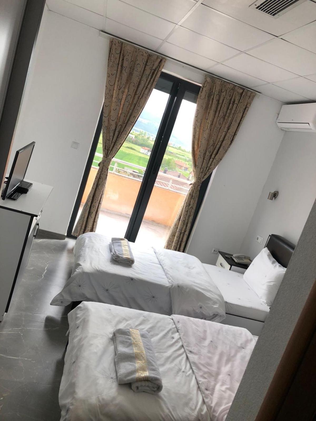 Hotel Albatros Prizren Buitenkant foto