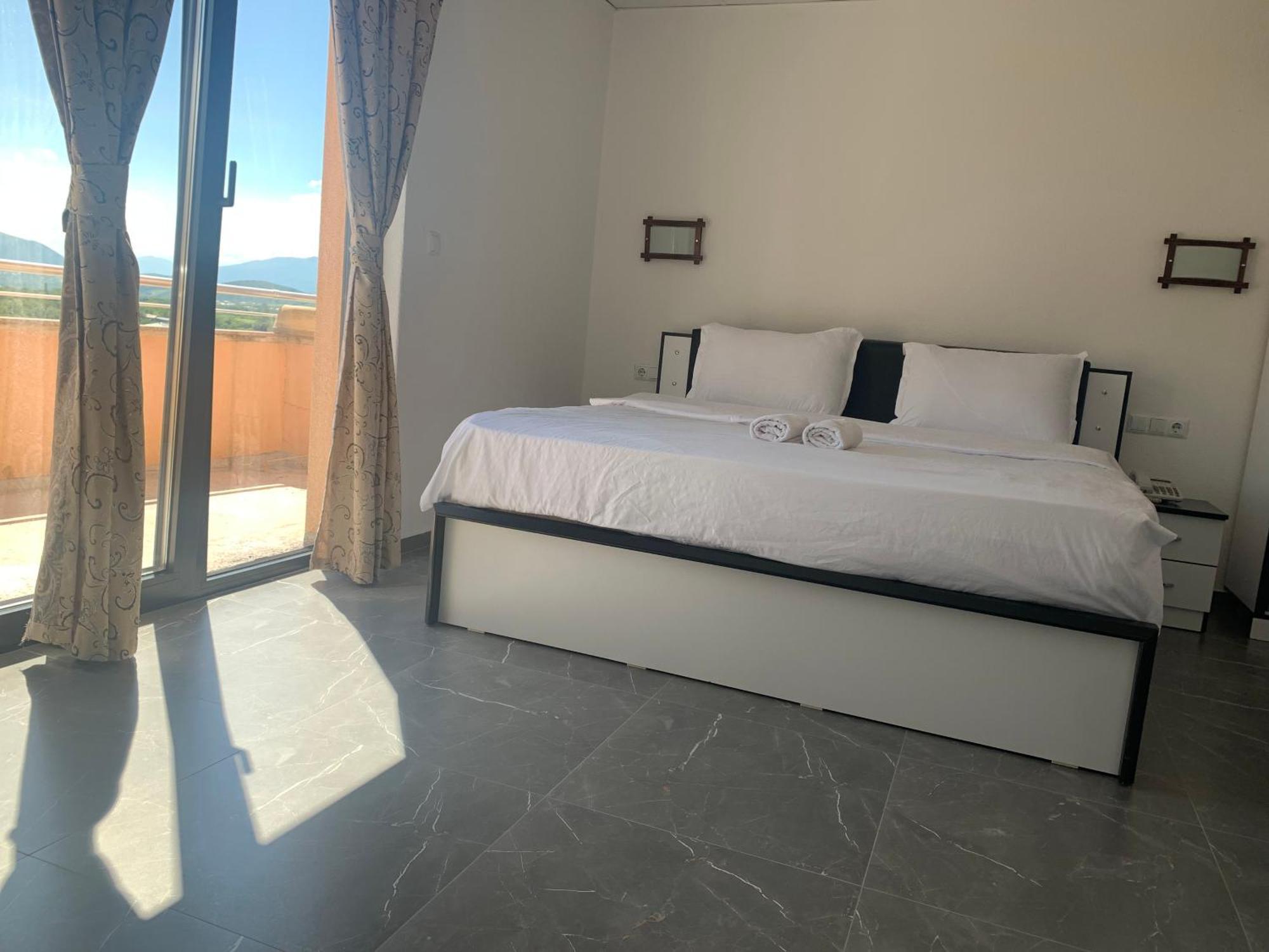 Hotel Albatros Prizren Buitenkant foto