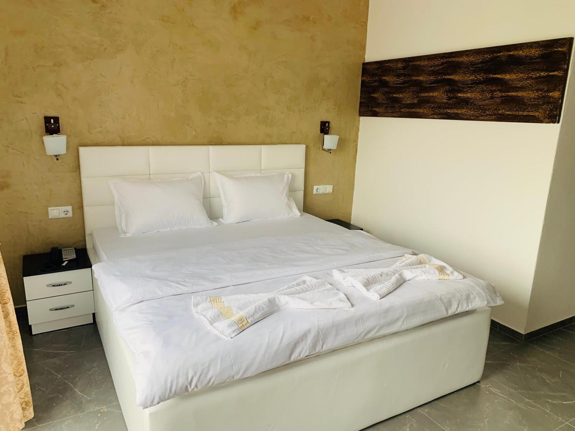 Hotel Albatros Prizren Buitenkant foto